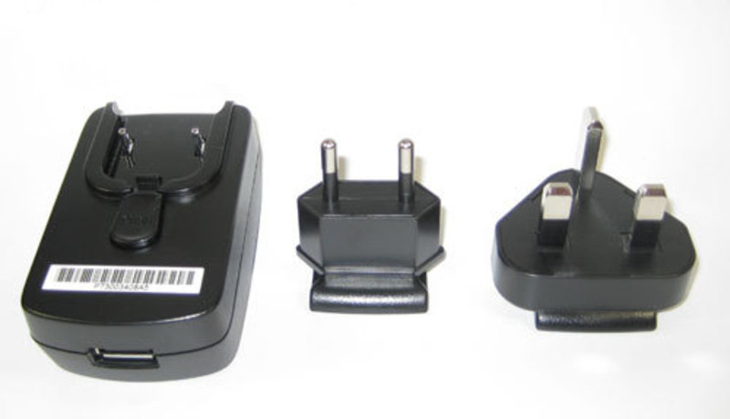 GARMIN Netz-Ladegerät 230 Volt (mini USB-Stecker) SALE